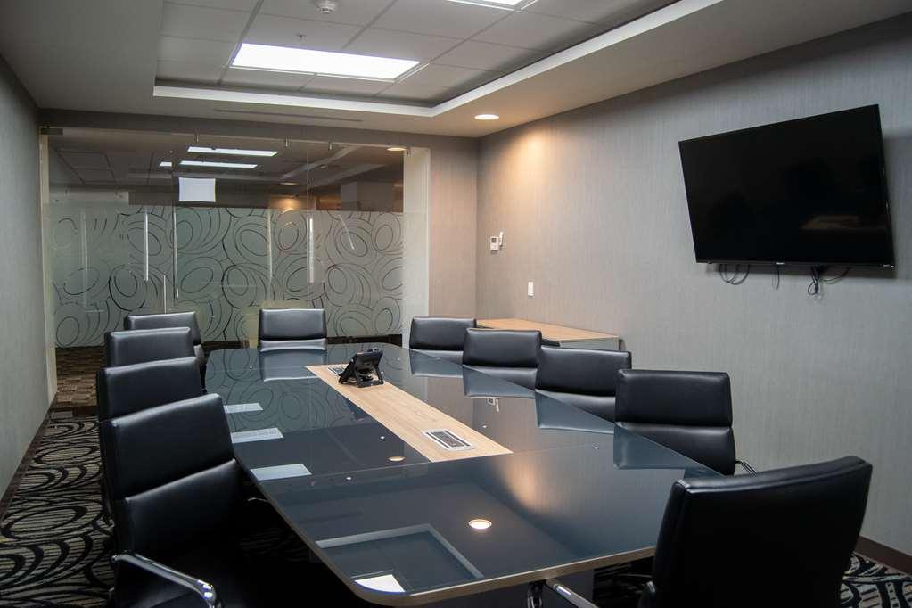 Hilton Garden Inn Leon Poliforum Удобства фото
