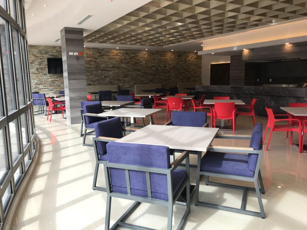 Hilton Garden Inn Leon Poliforum Экстерьер фото