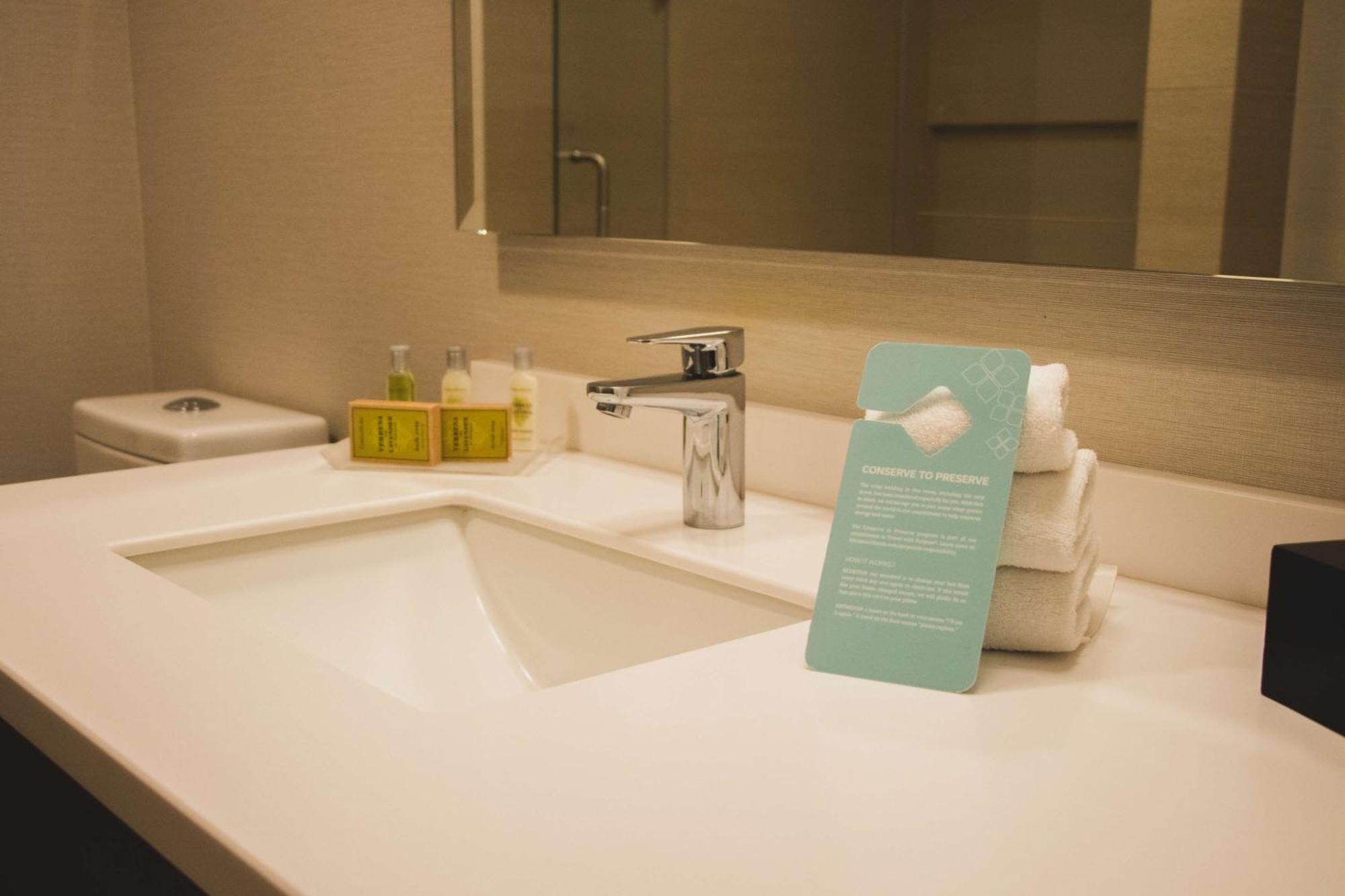 Hilton Garden Inn Leon Poliforum Экстерьер фото