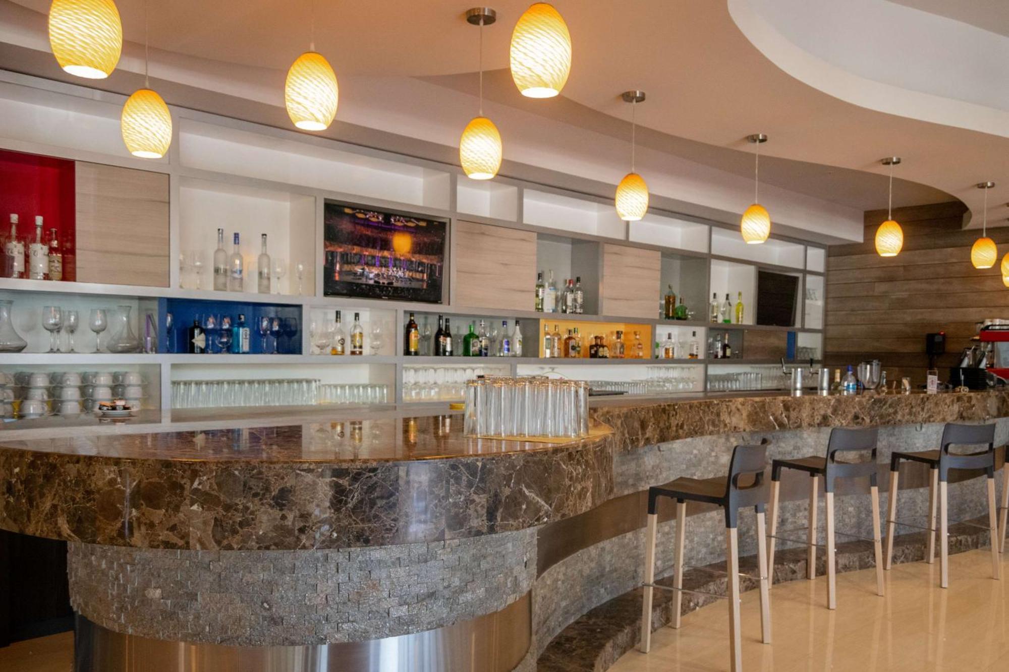 Hilton Garden Inn Leon Poliforum Экстерьер фото