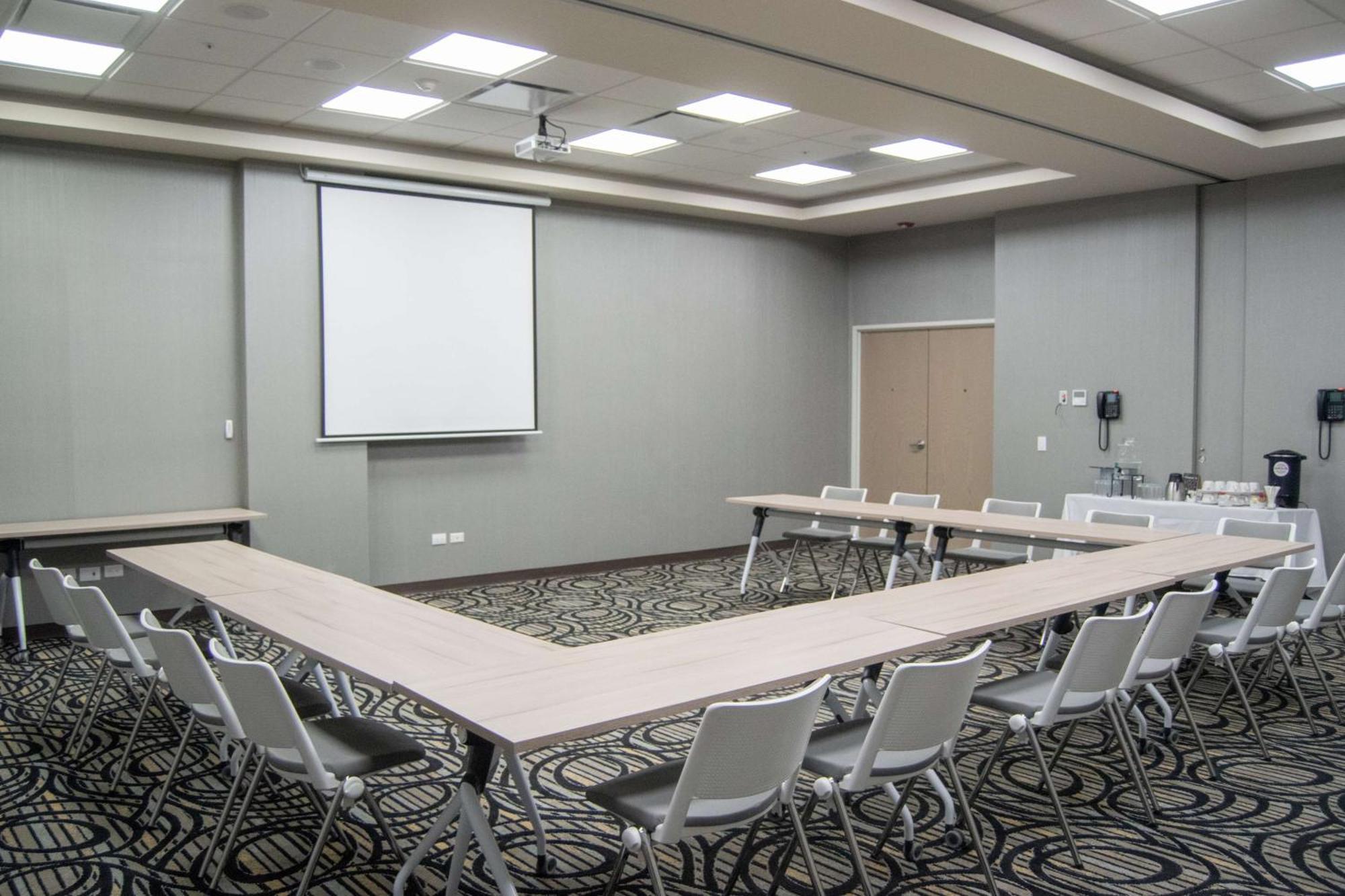 Hilton Garden Inn Leon Poliforum Экстерьер фото