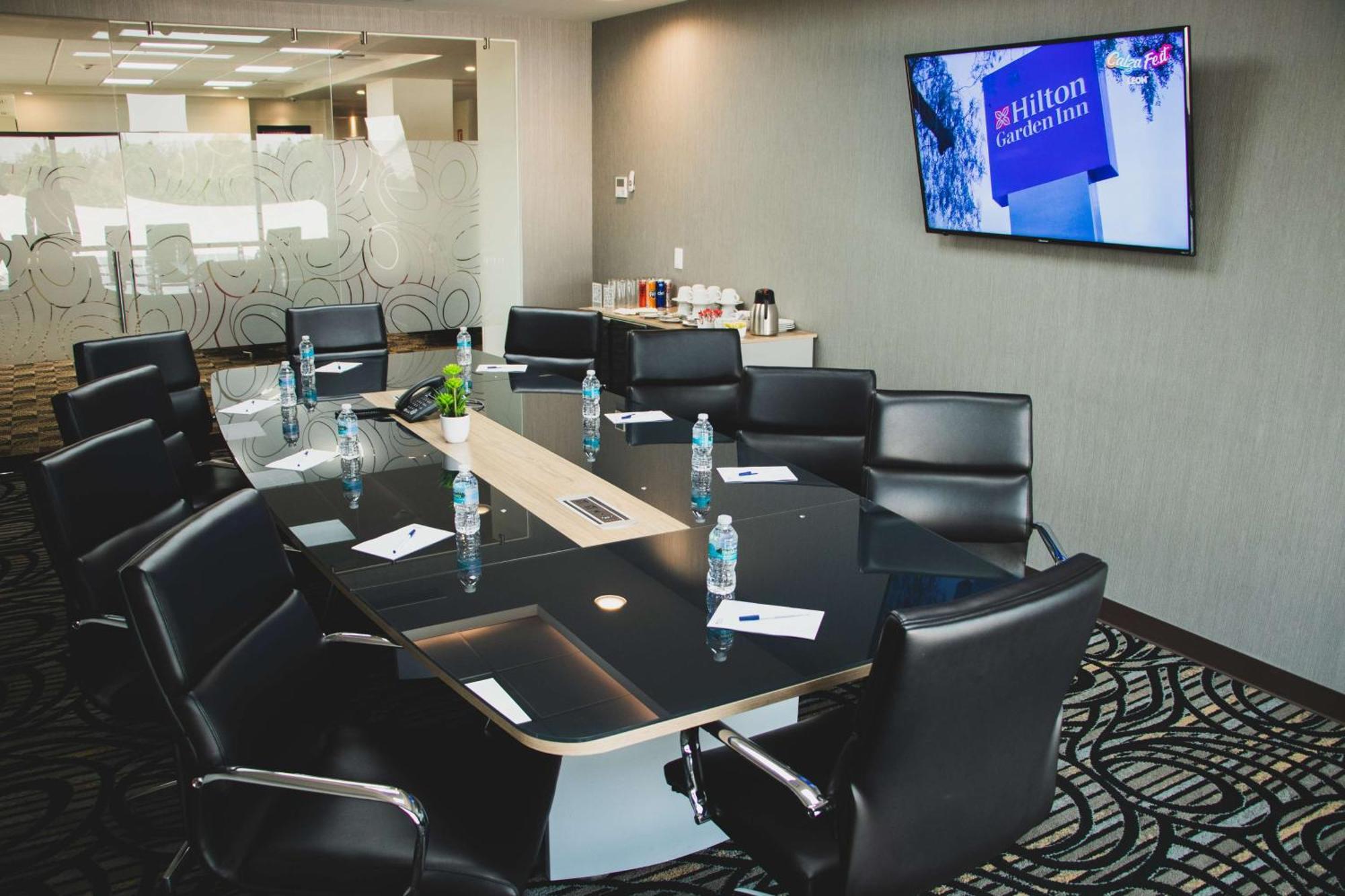 Hilton Garden Inn Leon Poliforum Экстерьер фото